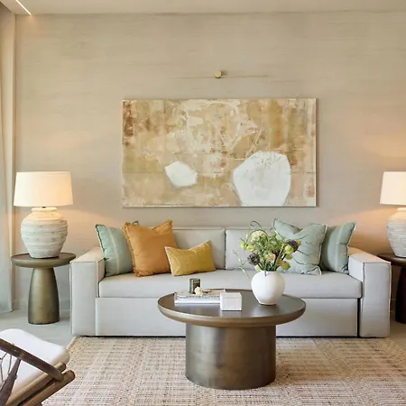 Ikos Odisia * Dasziá